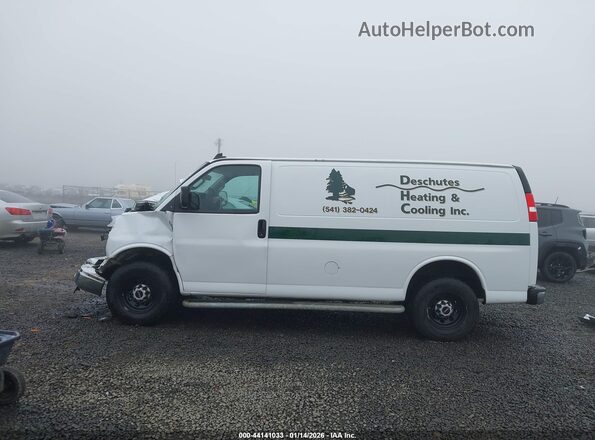 1GTW7AF70M1260768 2021 GMC SAVANA 2500 White 