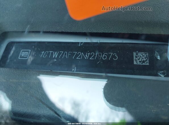 1GTW7AF72N1219673 2022 GMC SAVANA CARGO Белый Вид подкапотного пространства