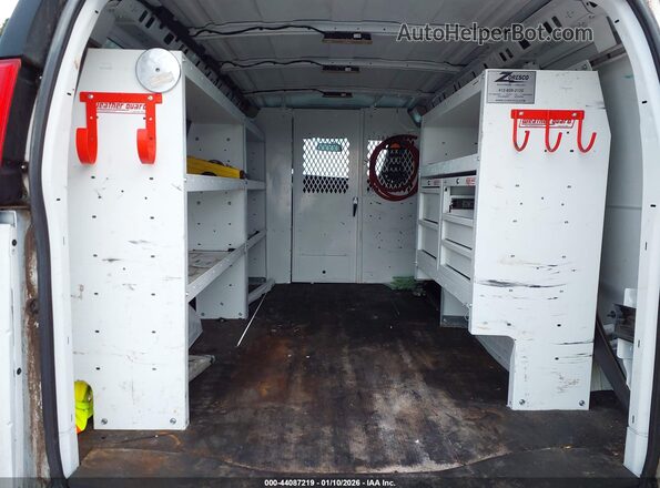 1GTW7AF72N1240152 2022 GMC SAVANA CARGO Белый Задняя правая четверть