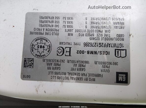 1GTW7AFF2G1276286 2016 GMC SAVANA 2500 White Widok komory silnika