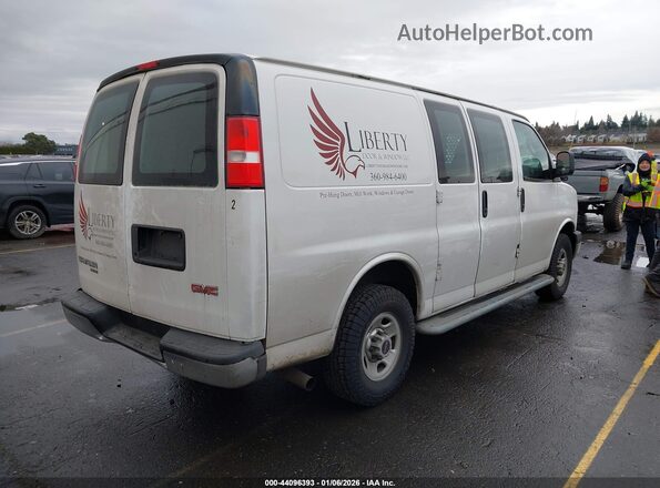 1GTW7AFF2G1903696 2016 GMC SAVANA 2500 White Задня права чверть