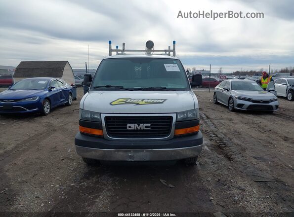 1GTW7AFF5G1904695 2016 GMC SAVANA 2500 White Вид щитка приладів