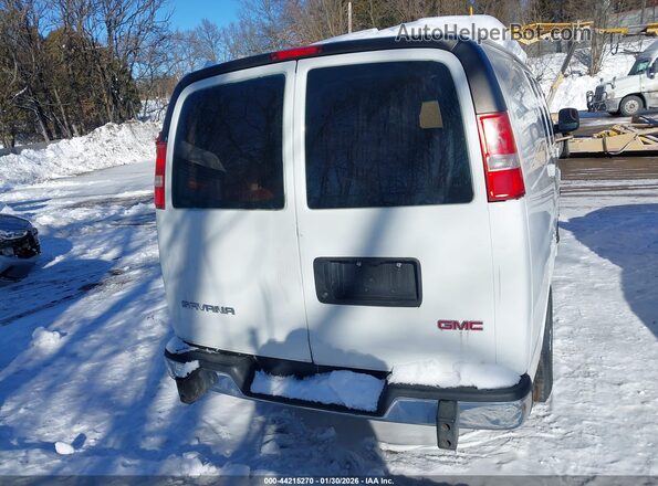 1GTW7AFF8H1908662 2017 GMC SAVANA 2500 White 