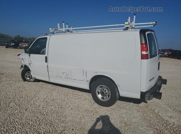 1GTW7AFG3K1304422 2019 GMC SAVANA White 