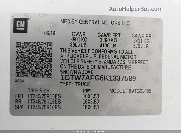 1GTW7AFG6K1337589 2019 GMC SAVANA 2500 Белый Вид подкапотного пространства