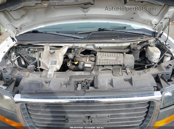 1GTW7AFG6K1337589 2019 GMC SAVANA 2500 Белый Вид сзади