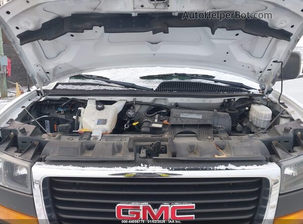 1GTW7AFG7K1340288 2019 GMC SAVANA 2500 White Widok z tyłu