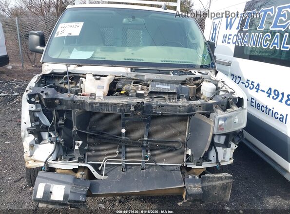 1GTW7AFG8L1193528 2020 GMC SAVANA CARGO White Widok z przodu