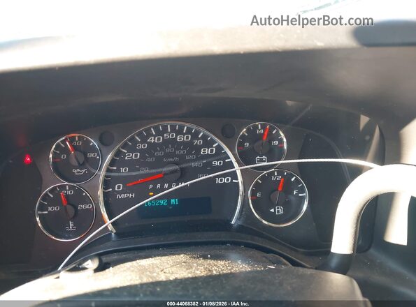 1GTW7AFG9J1335432 2018 GMC SAVANA 2500 Белый Вид задних сидений