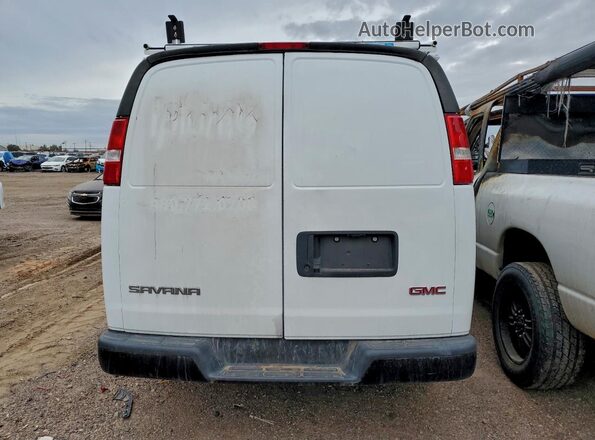 1GTW7AFP1P1176401 2023 GMC SAVANA White უკანა ხედი