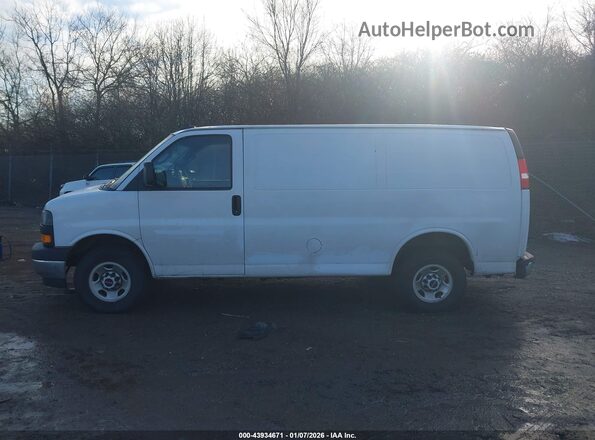 1GTW7AFP9N1266182 2022 GMC SAVANA CARGO White 