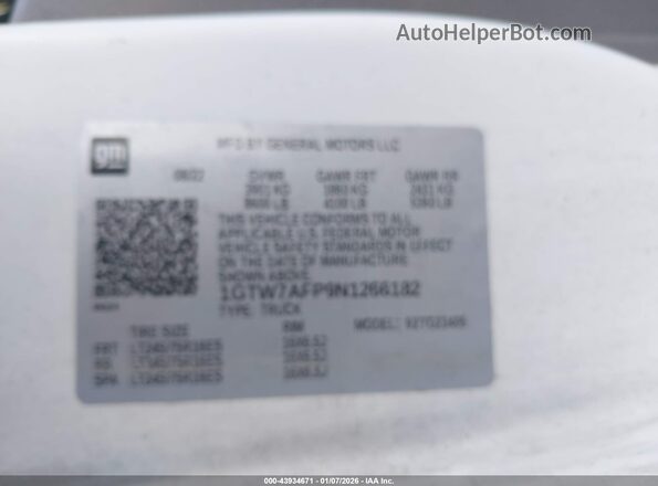 1GTW7AFP9N1266182 2022 GMC SAVANA CARGO White ძრავის განყოფილების ხედი