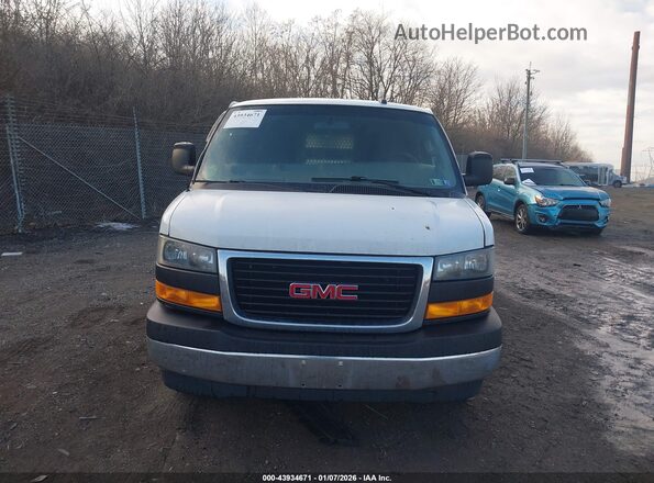 1GTW7AFP9N1266182 2022 GMC SAVANA CARGO White უკანა სალონის ხედი