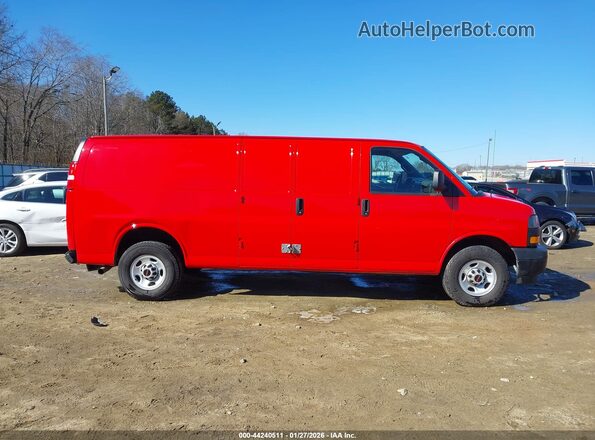 1GTZ7HFP9P1139862 2023 GMC SAVANA CARGO Red სალონის 360-გრადუსიანი ხედი