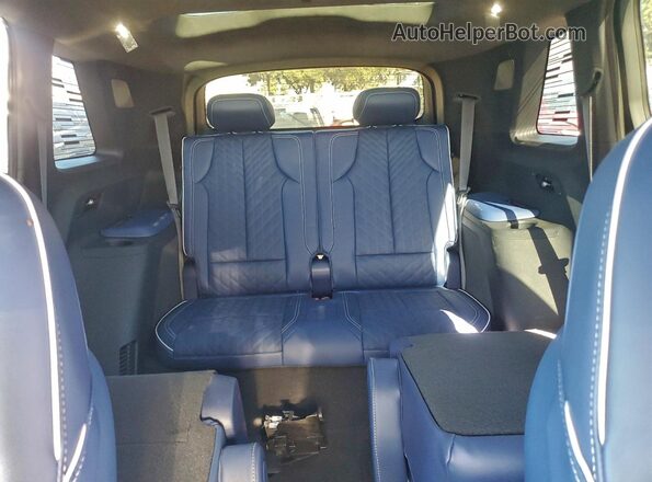 1GYC3MMLXTZ703678 2026 CADILLAC VISTIQ Blue Вид задніх сидінь