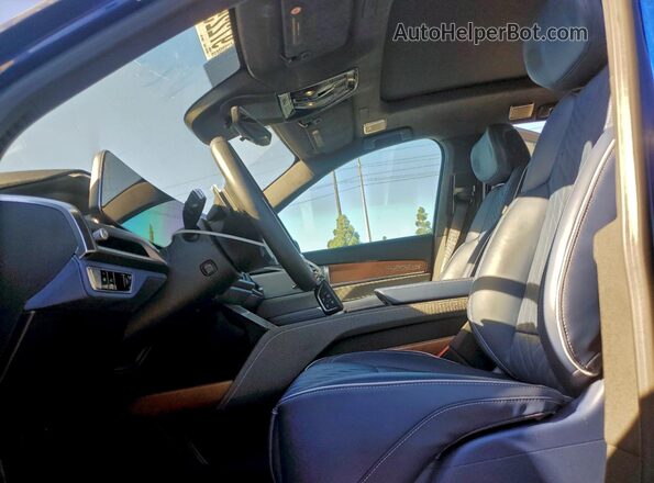 1GYC3MMLXTZ703678 2026 CADILLAC VISTIQ Blue Вид салону спереду