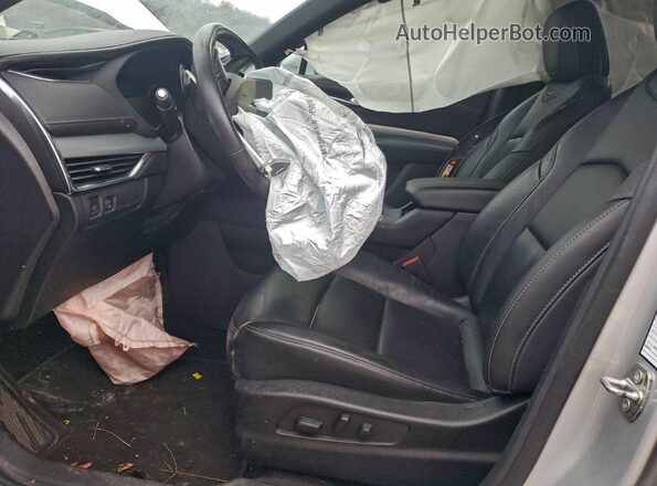 1GYFZDR49NF131732 2022 CADILLAC XT4 Silver Вид салону спереду