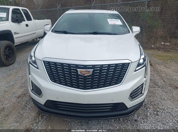 1GYKNAR40MZ112248 2021 CADILLAC XT5 White Widok zestawu wskaźników