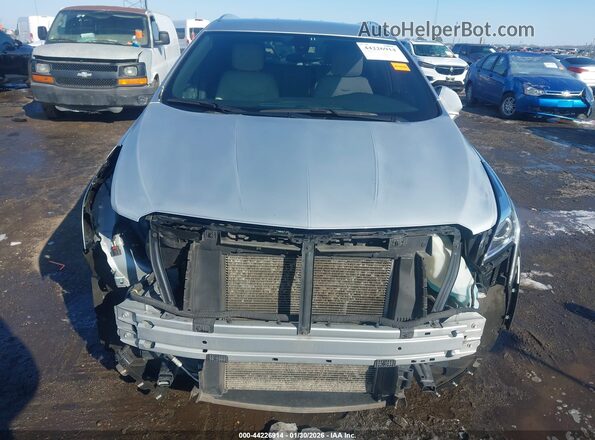 1GYKNARS4JZ215764 2018 CADILLAC XT5 Silver Դիմացի տեսք