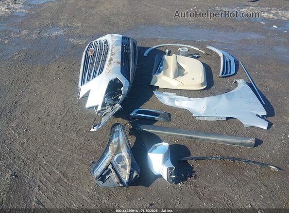 1GYKNARS4JZ215764 2018 CADILLAC XT5 Silver 