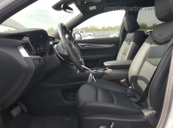 1GYKPAR46SZ129515 2025 CADILLAC OTHER White Front interior view