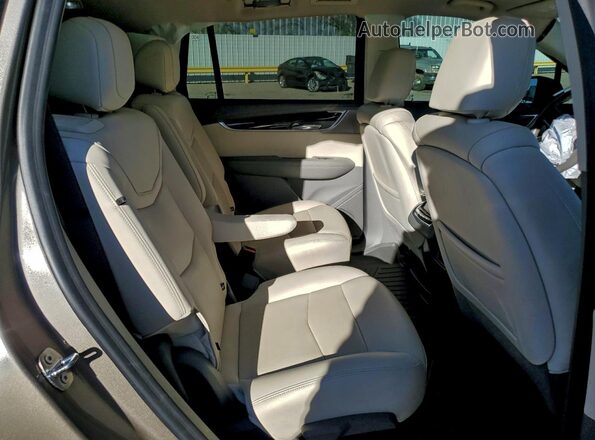1GYKPCRS3NZ140177 2022 CADILLAC OTHER Tan Вид задньої частини салону