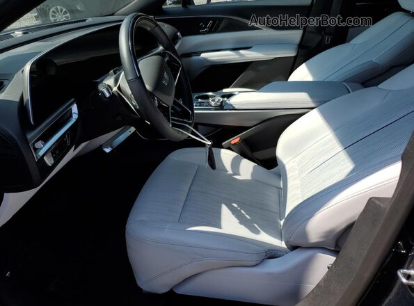 1GYKPRRLXRZ111549 2024 CADILLAC OTHER Зеленый Вид салона спереди