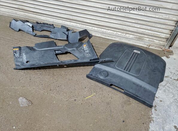 1GYKPWRL9RZ104817 2024 CADILLAC OTHER Black Вид наклейки з VIN-кодом