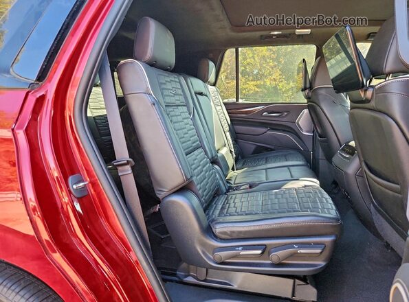 1GYS4GKL3PR311869 2023 CADILLAC ESCALADE Red Rear interior view