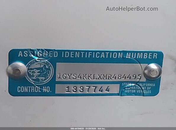 1GYS4KKLXMR484495 2021 CADILLAC ESCALADE White Вид підкапотного простору