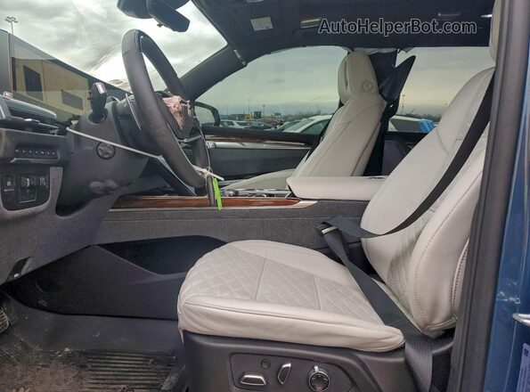 1GYS9GRL5SR200823 2025 CADILLAC ESCALADE Blue Вид салону спереду