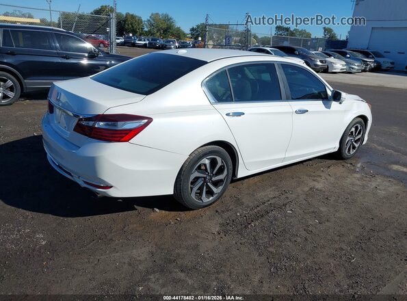 1HGCR2F09HA144613 2017 HONDA ACCORD White Задня права чверть