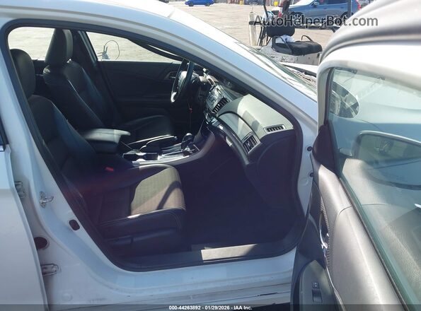 1HGCR2F53HA108122 2017 HONDA ACCORD White წინა სალონის ხედი