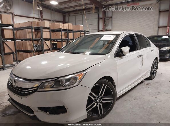 1HGCR2F56GA046780 2016 HONDA ACCORD White Front view