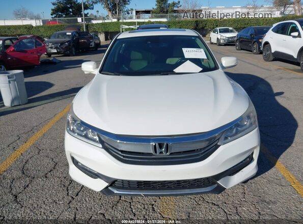 1HGCR3F00GA002347 2016 HONDA ACCORD White Սարքավորումների վահանակի տեսք