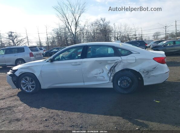 1HGCV1F11JA212939 2018 HONDA ACCORD White Սալոնի 360 աստիճան տեսք