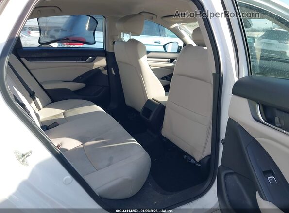 1HGCV1F11JA212939 2018 HONDA ACCORD White VIN կոդի պիտակի տեսք