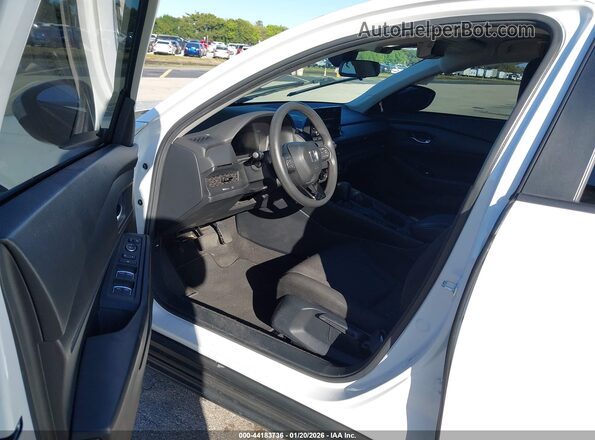 1HGCY1F24PA016650 2023 HONDA ACCORD White Вид салону спереду