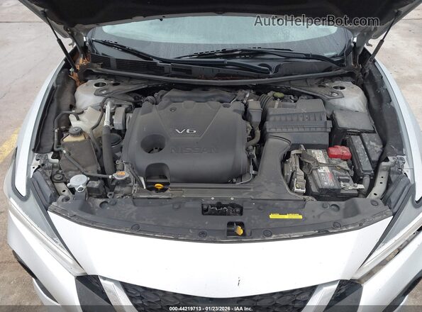 1N4AA6CV9LC369136 2020 NISSAN MAXIMA Серебряный Вид сзади