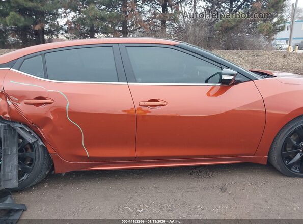 1N4AA6EV3LC369937 2020 NISSAN MAXIMA SR Orange Вид задньої частини салону