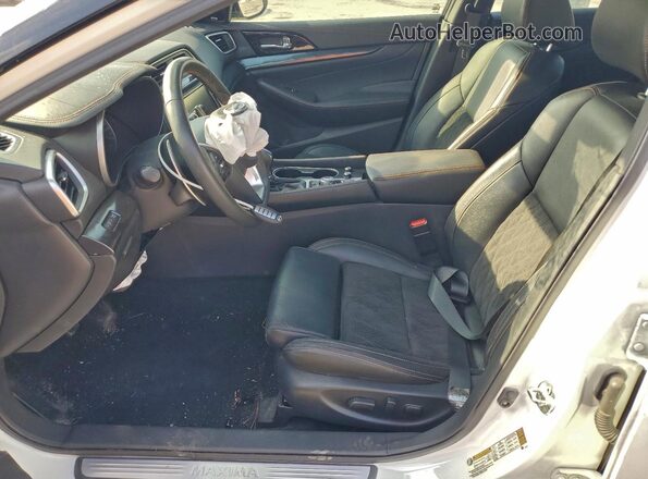1N4AA6EV3PC504260 2023 NISSAN MAXIMA SR Белый Вид салона спереди
