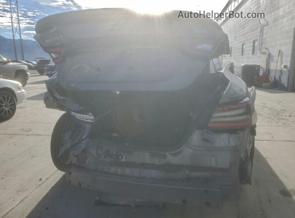 1N4AA6EVXPC502702 2023 NISSAN MAXIMA SR Серебряный Вид сзади