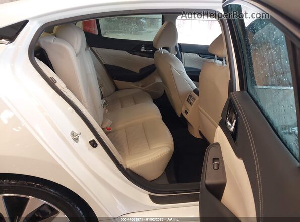 1N4AA6FV0MC506025 2021 NISSAN MAXIMA PLATINUM White VIN კოდის სტიკერის ხედი
