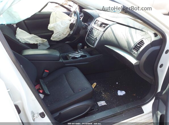 1N4AL3AP0JC128673 2018 NISSAN ALTIMA White Вид салону спереду