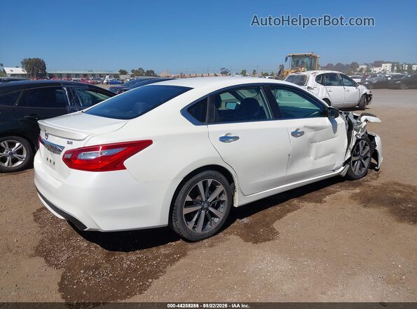 1N4AL3AP1GC292586 2016 NISSAN ALTIMA Белый Задняя правая четверть