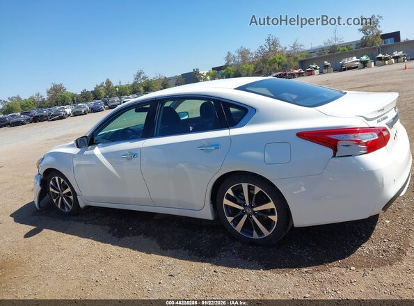 1N4AL3AP1GC292586 2016 NISSAN ALTIMA Белый Панорамный вид салона 360°