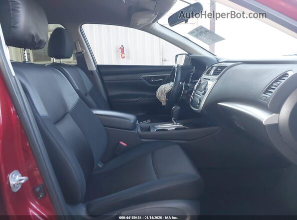 1N4AL3AP1HC231837 2017 NISSAN ALTIMA Red Vista interior delantera
