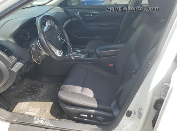 1N4AL3AP1HN349553 2017 NISSAN ALTIMA White Вид салону спереду