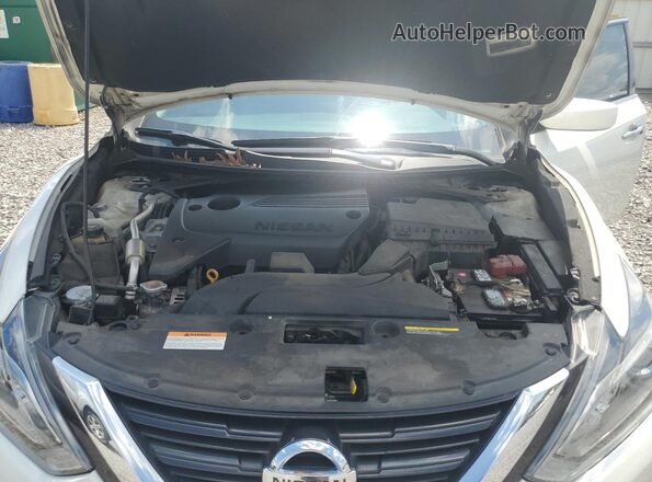1N4AL3AP1HN349553 2017 NISSAN ALTIMA White Вид задньої частини салону