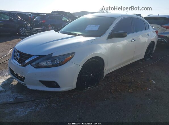 1N4AL3AP2HC214769 2017 NISSAN ALTIMA White წინა მარცხენა ხედი სამი მეოთხედიდან